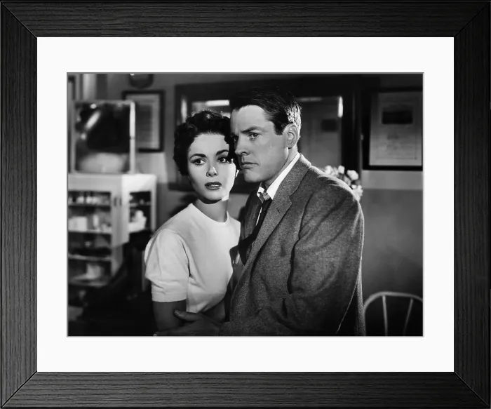 Framed Print : INVASION OF THE BODY SNATCHERS, Dana Wynter, Kevin McCarthy, 1956 Framed Print : INVASION OF THE BODY SNATCHERS, Dana Wynter, Kevin McCarthy, 1956
