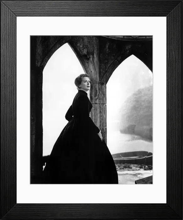 Framed Print : THE INNOCENTS, Deborah Kerr, 1961. TM and Copyright 20th Century Fox Film Corp. All rights reserved. Courtesy: Everett Collection