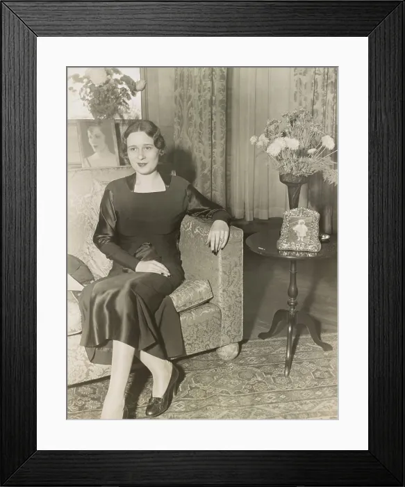 Framed Print : Gloria Morgan Vanderbilt in November 1934, when she was engaged in a custody struggle with her sister-in-law, Gertrude Vanderbilt Whitney Framed Print : Gloria Morgan Vanderbilt in November 1934, when she was engaged in a custody struggle with her sister-in-law, Gertrude Vanderbilt Whitney