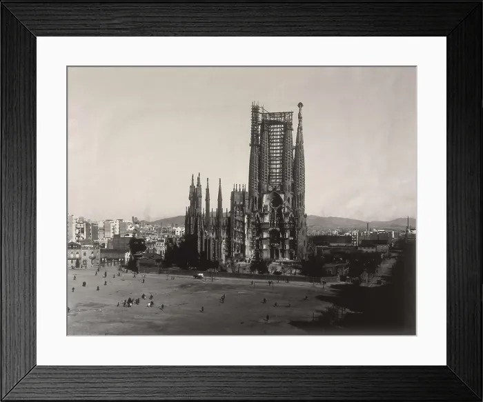 Framed Print : GAUDI i CORNET, Antoni (1852-1926). Sagrada Familia (Expiatory Temple of the Holy Family). 1884-1926. SPAIN. Barcelona. Expiatory Church of the Holy Family Framed Print : GAUDI i CORNET, Antoni (1852-1926). Sagrada Familia (Expiatory Temple of the Holy Family). 1884-1926. SPAIN. Barcelona. Expiatory Church of the Holy Family