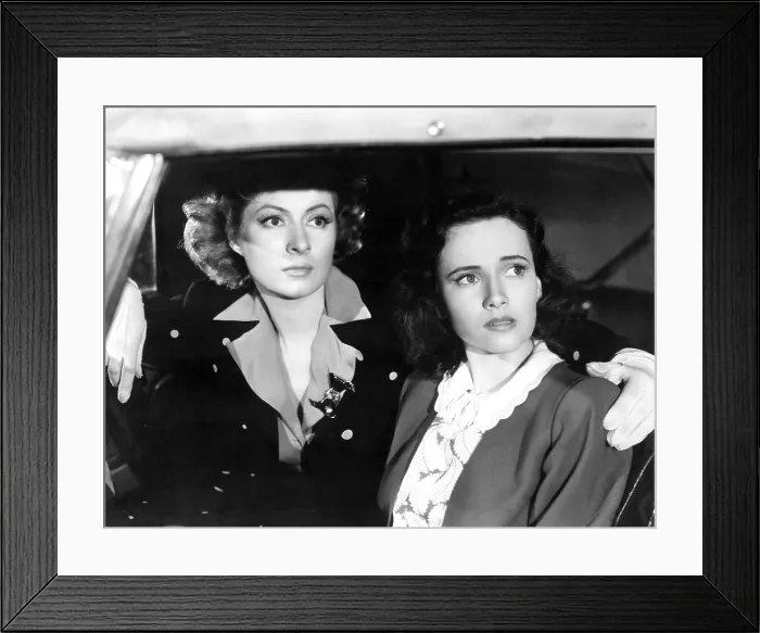 Framed Print : MRS. MINIVER, Greer Garson, Teresa Wright, 1942