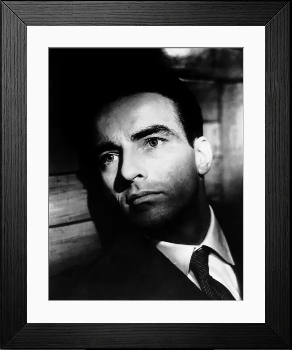 Framed Print : INDISCRETION OF AN AMERICAN WIFE, (aka STAZIONE TERMINI), Montgomery Clift, 1953