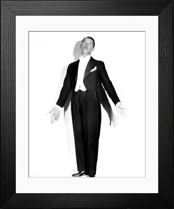 Framed Print : INNOCENTS OF PARIS, Maurice Chevalier, 1929