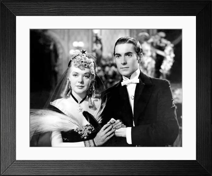 Framed Print : IN OLD CHICAGO, Alice Faye, Tyrone Power, 1937, (c) 20th Century Fox, TM & Copyright  /  Courtesy: Everett Collection