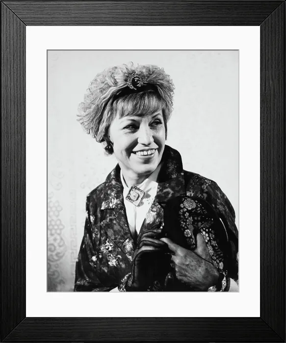 Framed Print : THE ROMAN SPRING OF MRS. STONE, Lotte Lenya, 1961 Framed Print : THE ROMAN SPRING OF MRS. STONE, Lotte Lenya, 1961