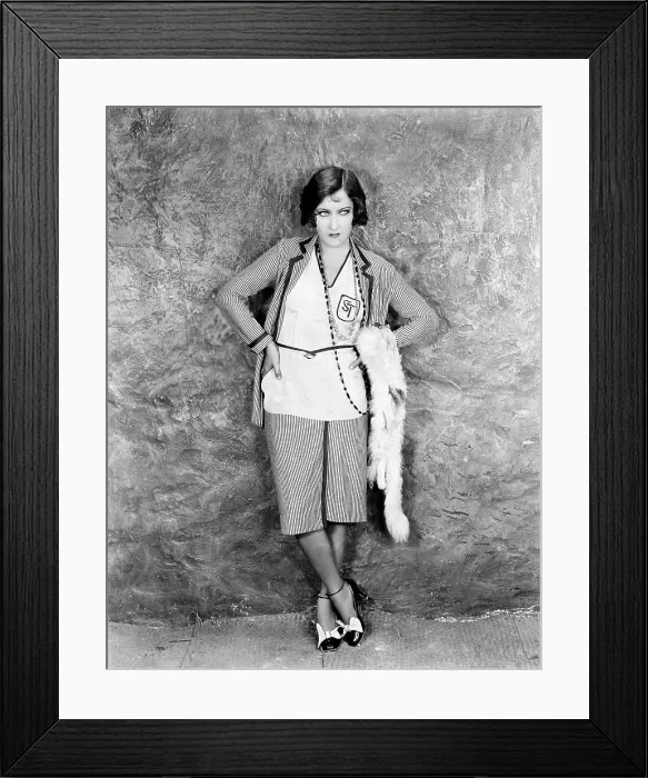Framed Print : SADIE THOMPSON, Gloria Swanson, 1928 Framed Print : SADIE THOMPSON, Gloria Swanson, 1928