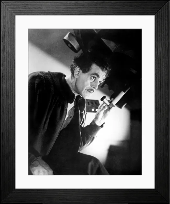 Framed Print : THE INVISIBLE RAY, Boris Karloff, 1936