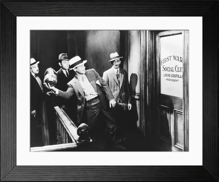 Framed Print : SCARFACE, from left: Vince Barnett, George Raft, Paul Muni, Osgood Perkins, 1932 Framed Print : SCARFACE, from left: Vince Barnett, George Raft, Paul Muni, Osgood Perkins, 1932