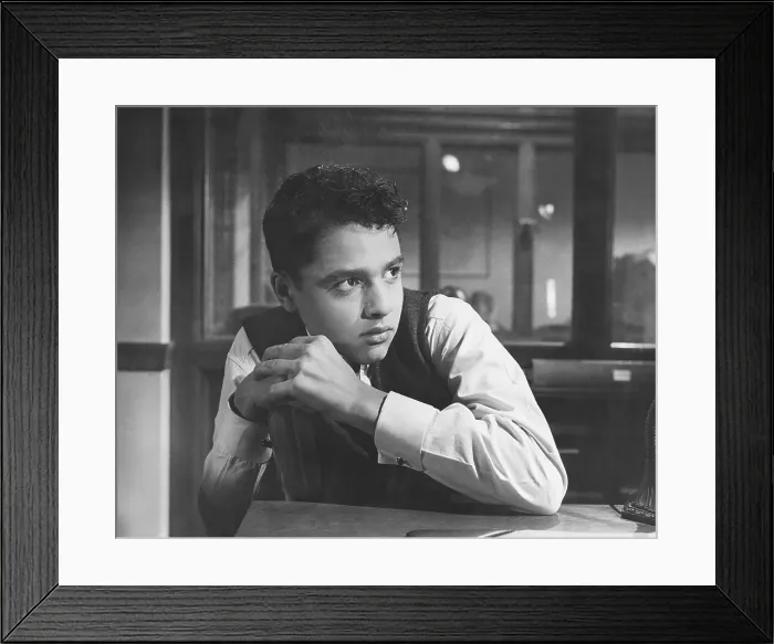 Framed Print : REBEL WITHOUT A CAUSE, Sal Mineo, 1955 Framed Print : REBEL WITHOUT A CAUSE, Sal Mineo, 1955