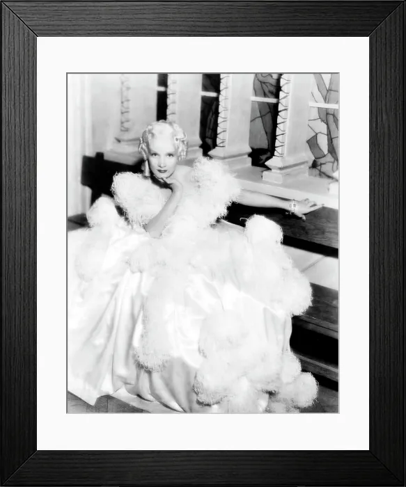 Framed Print : THE SCARLET EMPRESS, Marlene Dietrich, 1934