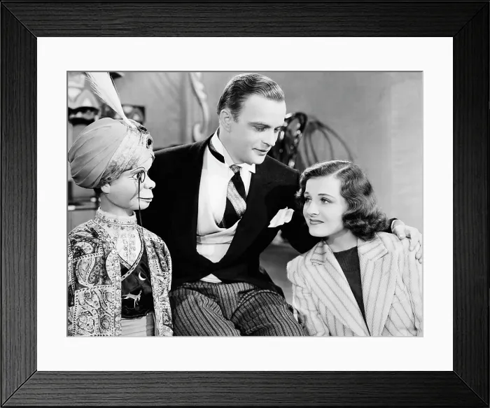 Framed Print : YOU CAN'T CHEAT AN HONEST MAN, from left: Charlie McCarthy, Edgar Bergen, Constance Moore, 1939 Framed Print : YOU CAN'T CHEAT AN HONEST MAN, from left: Charlie McCarthy, Edgar Bergen, Constance Moore, 1939
