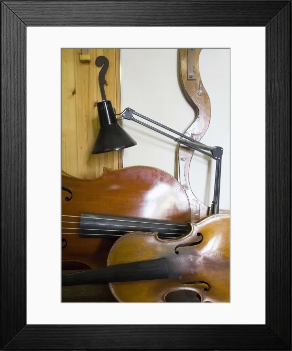 Framed Print : ITALY. Cremona. Luthier's workshop. String instruments. AISA / Everett Collection**US SALES ONLY** Framed Print : ITALY. Cremona. Luthier's workshop. String instruments. AISA / Everett Collection**US SALES ONLY**