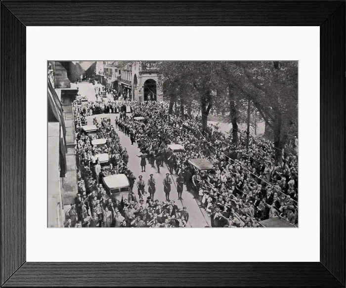 Framed Print : SPAIN. Donostia. Spanish Civil War (1936-1939). Entrance of the nationalist troops into San Sebastin (13th September 1936) Framed Print : SPAIN. Donostia. Spanish Civil War (1936-1939). Entrance of the nationalist troops into San Sebastin (13th September 1936)