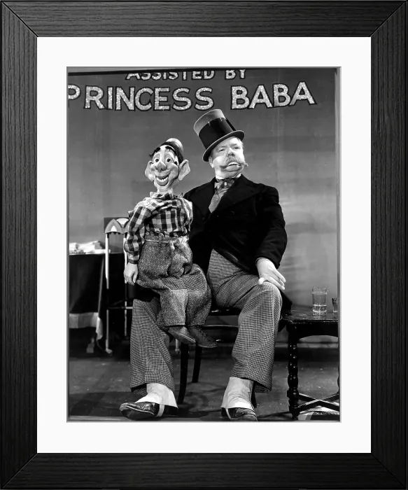Framed Print : YOU CAN'T CHEAT AN HONEST MAN, W.C. Fields, 1939