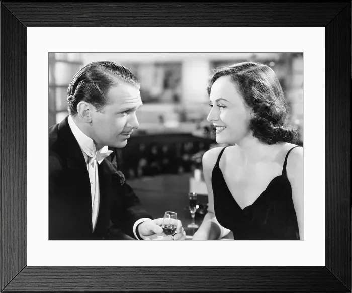 Framed Print : THE YOUNG IN HEART, from left: Douglas Fairbanks Jr. Paulette Goddard, 1938