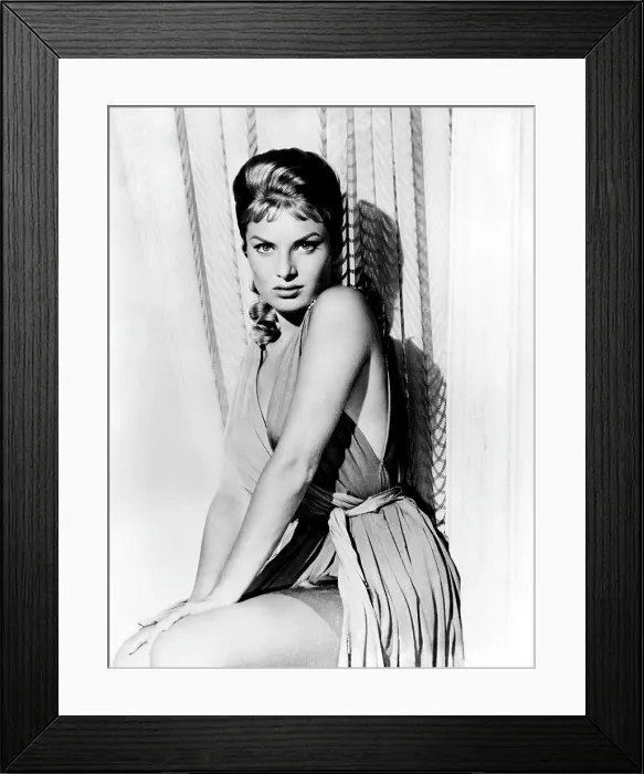 Framed Print : MESSALINA, (aka MESSALINA VENERE IMPERATRICE), Belinda Lee, 1960 Framed Print : MESSALINA, (aka MESSALINA VENERE IMPERATRICE), Belinda Lee, 1960