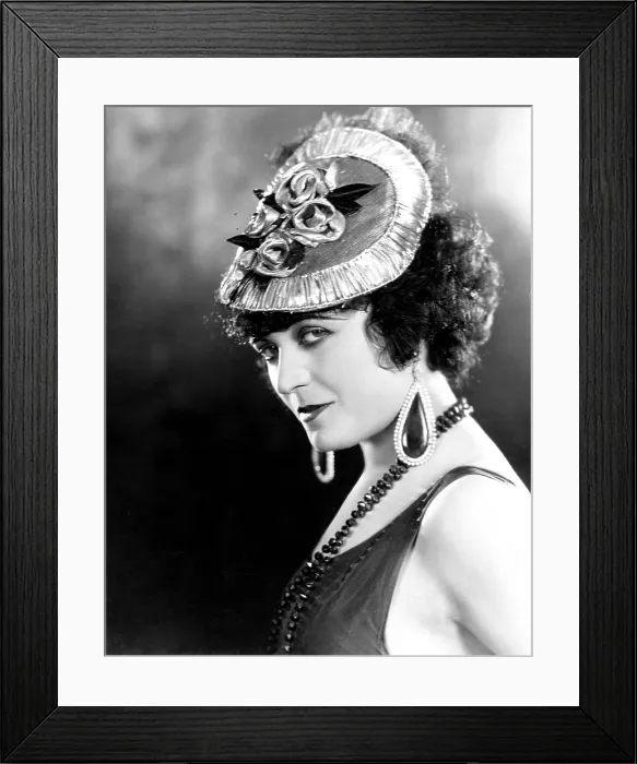 Framed Print : MEN, Pola Negri, 1924