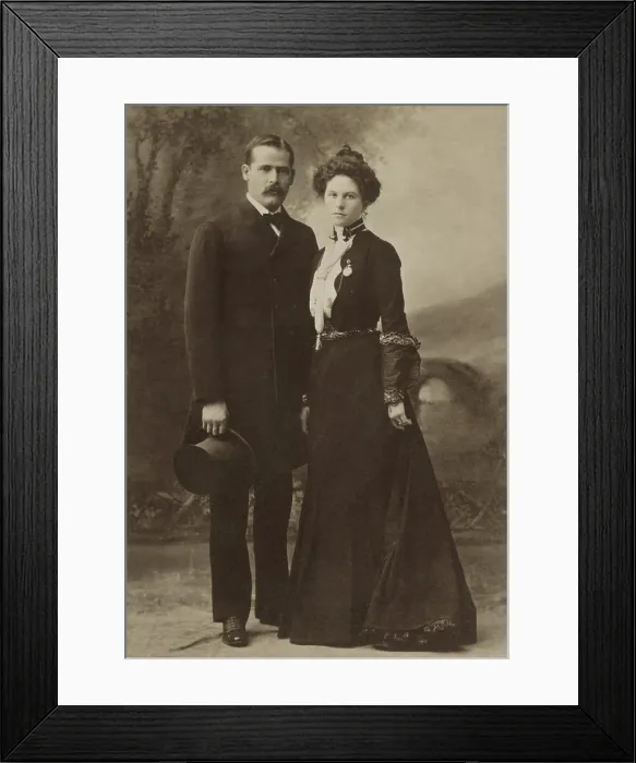 Framed Print : Harry Longabaugh, aka Sundance Kid, and Etta Place, in a studio portrait taken in Buffalo, New York