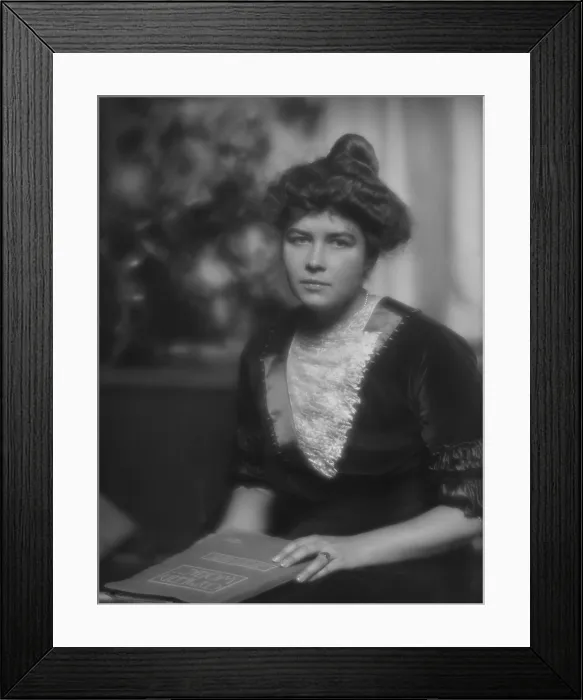 Framed Print : Dorothy Parker at age 19, in a 1912 portrait by society photographer Arnold Genthe. By 1914 she was working at Vogue, and then Vanity Fair Framed Print : Dorothy Parker at age 19, in a 1912 portrait by society photographer Arnold Genthe. By 1914 she was working at Vogue, and then Vanity Fair