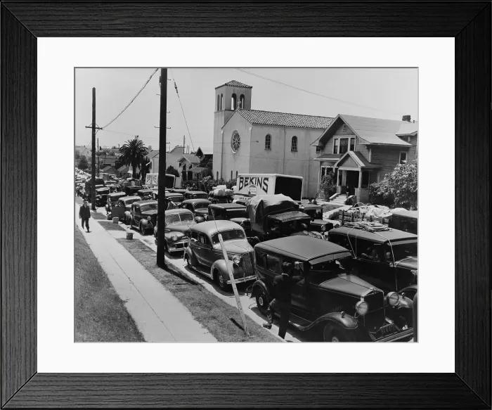 Framed Print : Japanese Americans create a traffic jam on Mariposa Street, Los Angeles. They are following evacuation orders to report to assembly centers Framed Print : Japanese Americans create a traffic jam on Mariposa Street, Los Angeles. They are following evacuation orders to report to assembly centers