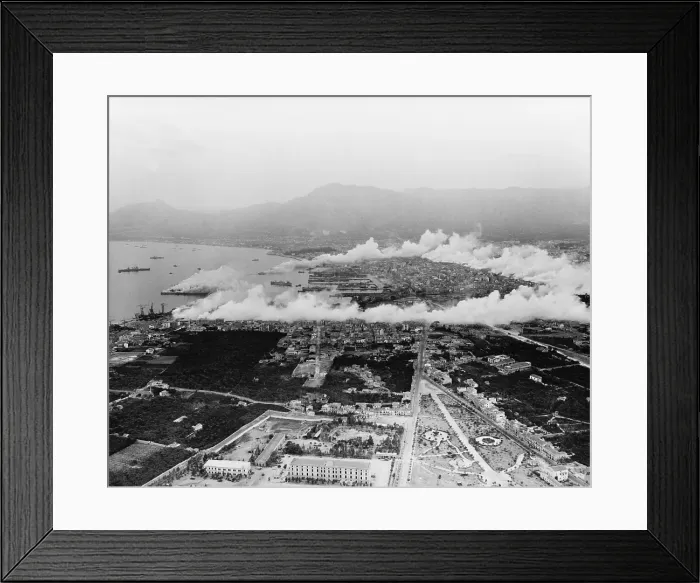 Framed Print : Chemical Warfare branch of the U.S. Army covered Palermo with a protective smokescreen. Sept. 27, 1943. World War 2. (BSLOC_2014_10_23) Framed Print : Chemical Warfare branch of the U.S. Army covered Palermo with a protective smokescreen. Sept. 27, 1943. World War 2. (BSLOC_2014_10_23)
