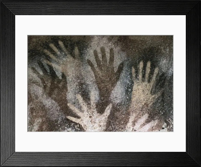 Framed Print : ARGENTINA. SANTA CRUZ. Perito Moreno. Cave of the Hands. Cave painting depicting hands (11000-7500 BC). Pre-Columbian art. Cave. AISA / Everett Collection**US SALES ONLY** Framed Print : ARGENTINA. SANTA CRUZ. Perito Moreno. Cave of the Hands. Cave painting depicting hands (11000-7500 BC). Pre-Columbian art. Cave. AISA / Everett Collection**US SALES ONLY**