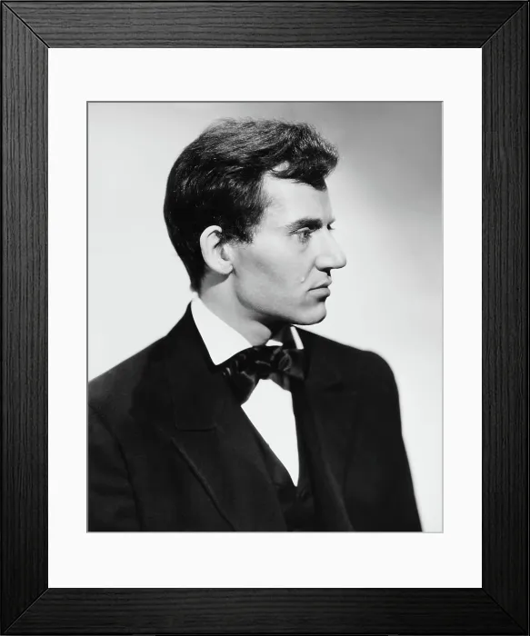 Framed Print : YOUNG MR. LINCOLN, Henry Fonda as Abraham Lincoln, 1939, TM & Copyright 20th Century Fox Film Corp. / courtesy Everett Collection Framed Print : YOUNG MR. LINCOLN, Henry Fonda as Abraham Lincoln, 1939, TM & Copyright 20th Century Fox Film Corp. / courtesy Everett Collection