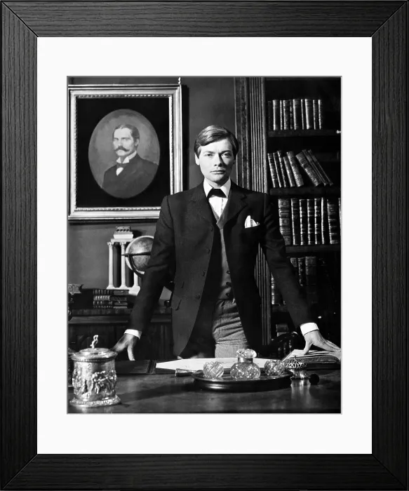 Framed Print : YOUNG WINSTON, Simon Ward, 1972
