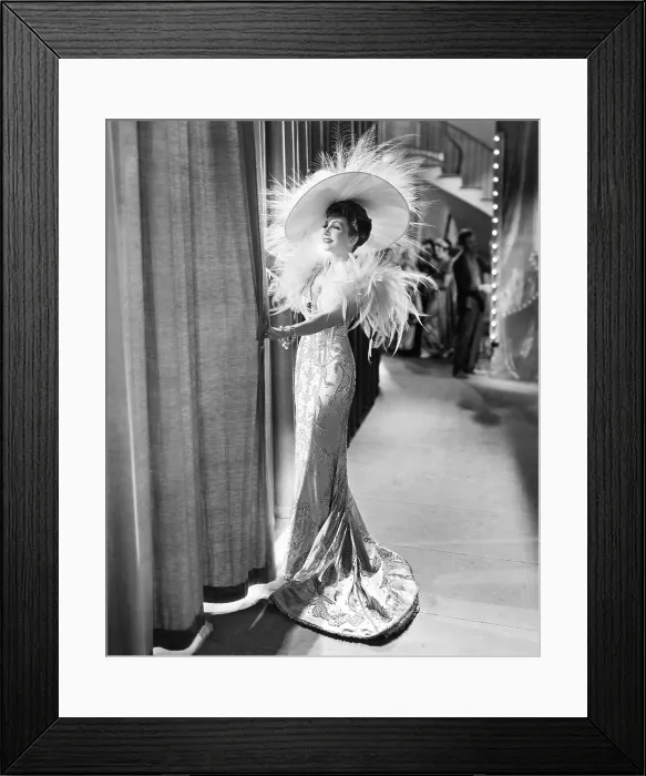 Framed Print : ZAZA, Claudette Colbert, 1939