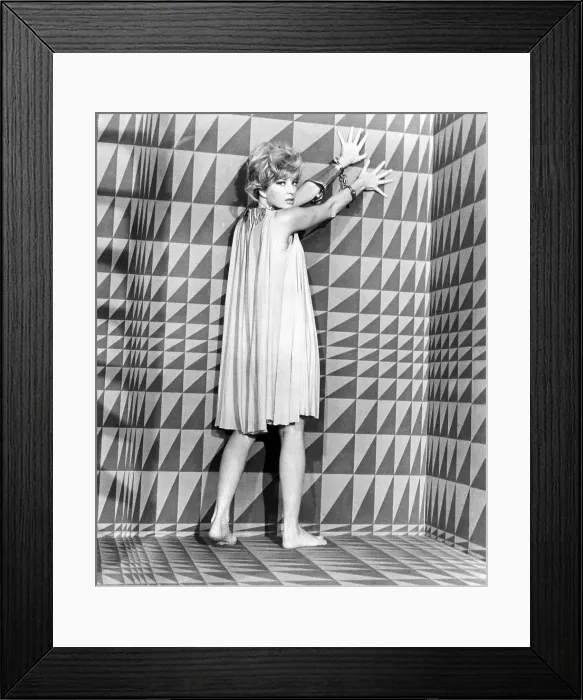 Framed Print : MODESTY BLAISE, Monica Vitti, 1966, (c) 20th Century Fox, TM & Copyright  /  Courtesy: Everett Collection