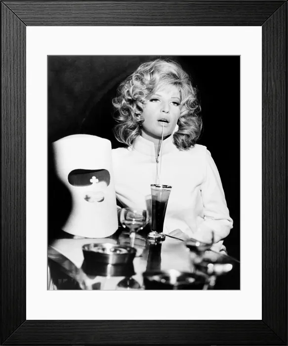 Framed Print : MODESTY BLAISE, Monica Vitti, 1966, 20th Century Fox, TM & Copyright / Courtesy: Everett Collection