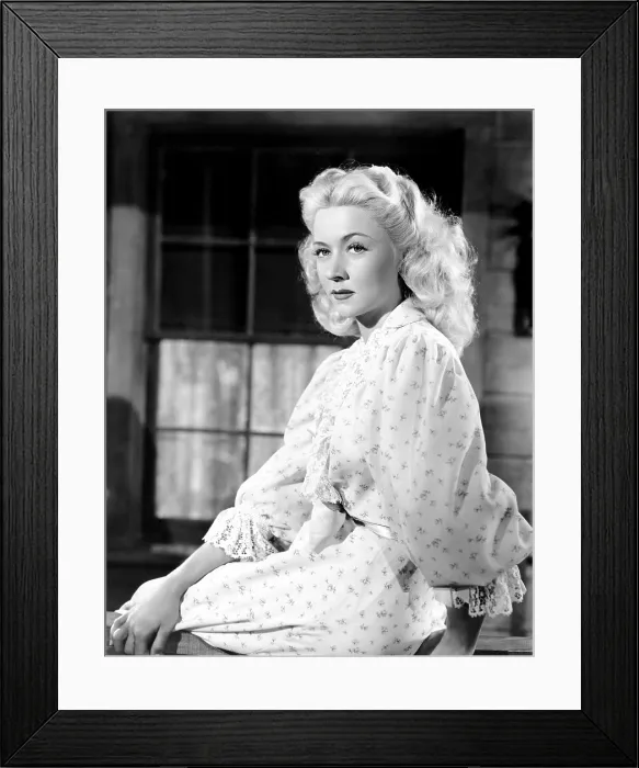 Framed Print : ROUGHSHOD, Gloria Grahame, 1949