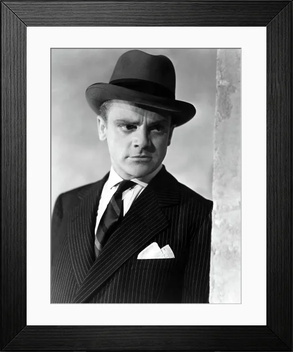 Framed Print : THE ROARING TWENTIES, James Cagney, 1939 Framed Print : THE ROARING TWENTIES, James Cagney, 1939