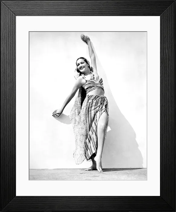 Framed Print : ROAD TO SINGAPORE, Dorothy Lamour, 1940 Framed Print : ROAD TO SINGAPORE, Dorothy Lamour, 1940