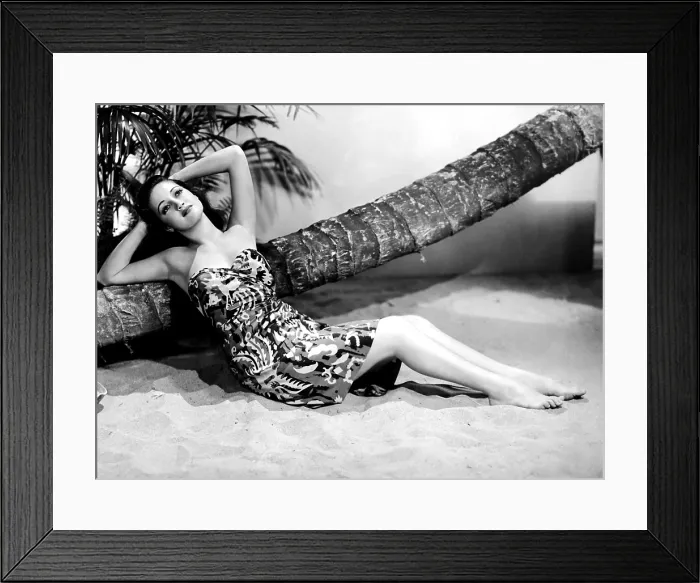 Framed Print : ROAD TO SINGAPORE, Dorothy Lamour, 1940 Framed Print : ROAD TO SINGAPORE, Dorothy Lamour, 1940