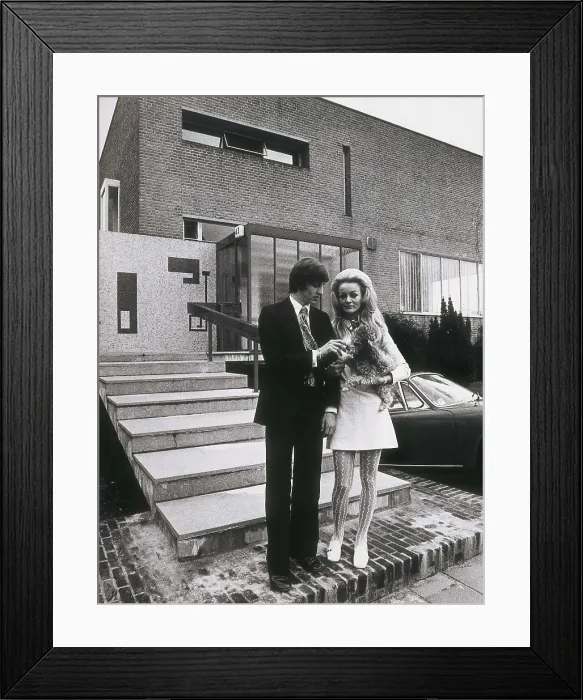 Framed Print : URRABIETA VIERGE, Daniel (1851-1904); CRUYFF, Johan (1948). Johan Cruyff and his wife Danny in Barcelona after signing up with Bara. AISA / Everett Collection**US SALES ONLY** Framed Print : URRABIETA VIERGE, Daniel (1851-1904); CRUYFF, Johan (1948). Johan Cruyff and his wife Danny in Barcelona after signing up with Bara. AISA / Everett Collection**US SALES ONLY**