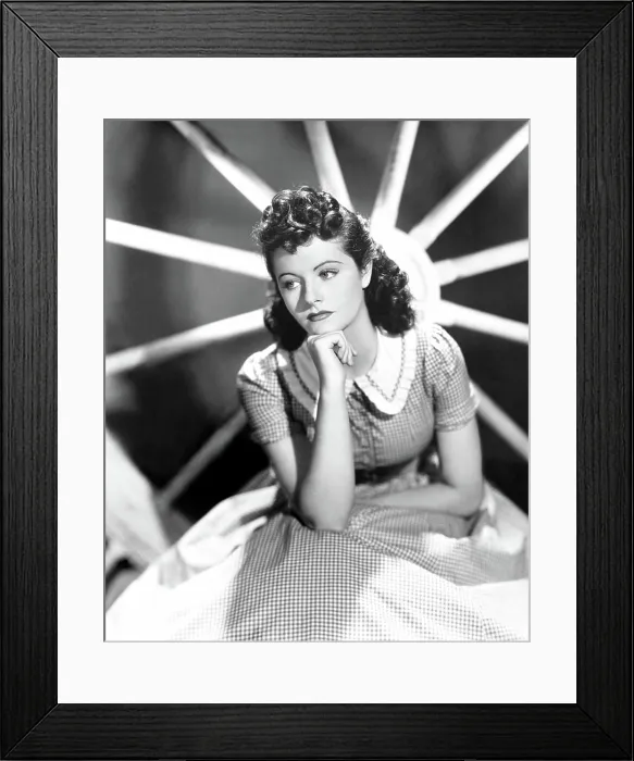 Framed Print : RULERS OF THE SEA, Margaret Lockwood, 1939 Framed Print : RULERS OF THE SEA, Margaret Lockwood, 1939