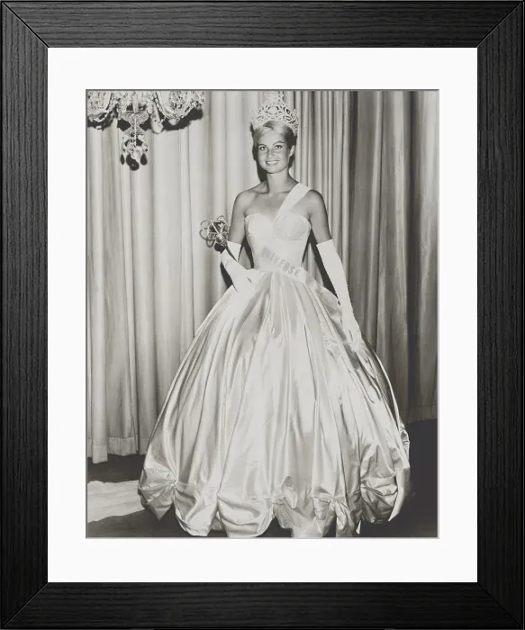 Framed Print : Marlene Schmidt, Miss Universe 1961, in formal gown, holds a scepter and wears a rhinestone crown Framed Print : Marlene Schmidt, Miss Universe 1961, in formal gown, holds a scepter and wears a rhinestone crown