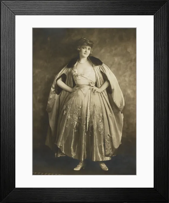 Framed Print : Billie Burke, performed on Broadway, radio, silent films, and talkies for over 50 years. She was married to Florenz Ziegfeld from 1914 until his death in 1928 Framed Print : Billie Burke, performed on Broadway, radio, silent films, and talkies for over 50 years. She was married to Florenz Ziegfeld from 1914 until his death in 1928
