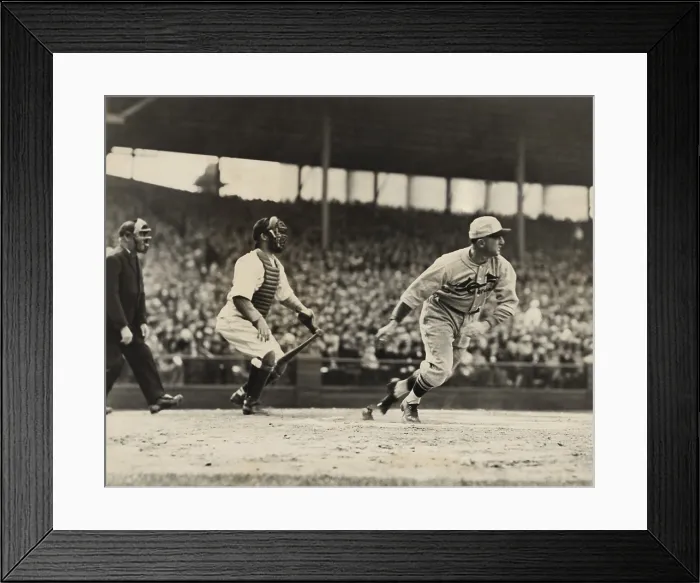 Framed Print : Frankie Frisch of St. Louis at bat, with Charles (Gabby) Leo Hartnett catching for the Cubs and umpire William J