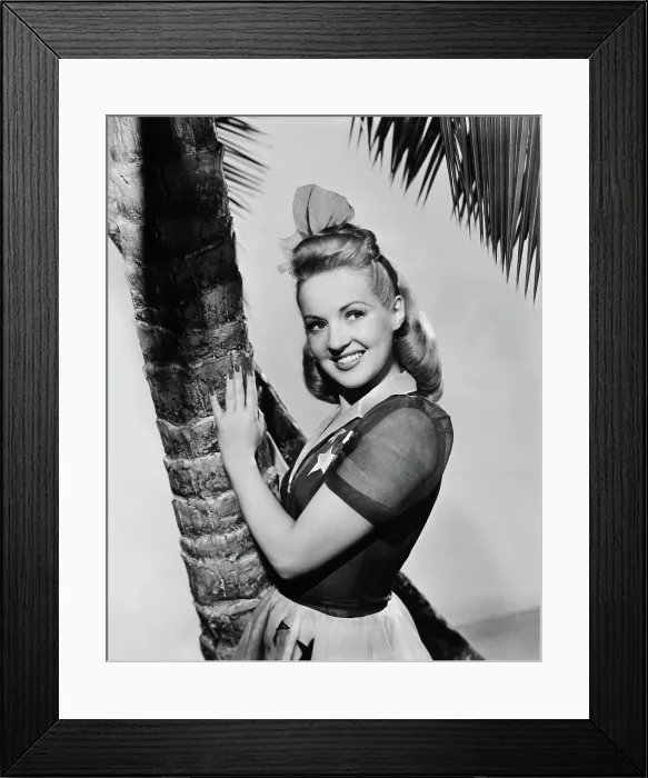 Framed Print : MOON OVER MIAMI, Betty Grable, 1941, TM & Copyright 20th Century Fox Film Corp. / courtesy Everett Collection