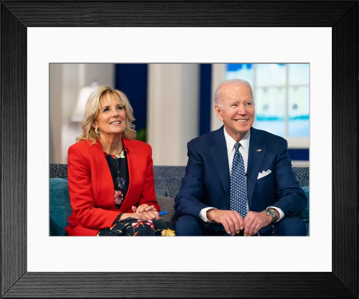 Framed Print : President Joe Biden and First Lady Jill Biden enjoy a Xmas Eve report from Gen. Glen VanHerck, from the NORAD Tracks Santa Operations Center, Dec. 24, 2021 (BSLOC_2022_2_1) Framed Print : President Joe Biden and First Lady Jill Biden enjoy a Xmas Eve report from Gen. Glen VanHerck, from the NORAD Tracks Santa Operations Center, Dec. 24, 2021 (BSLOC_2022_2_1)