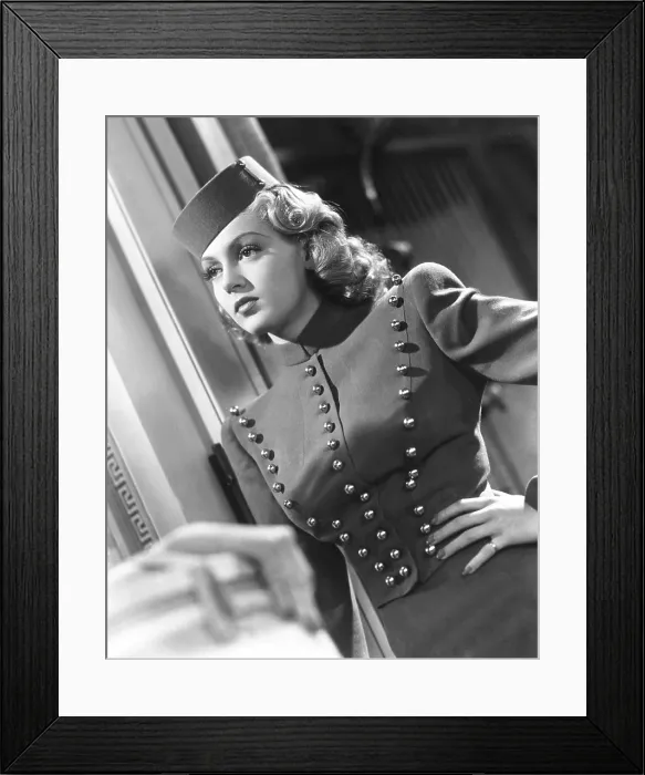 Framed Print : ZIEGFELD GIRL, Lana Yurner, 1941