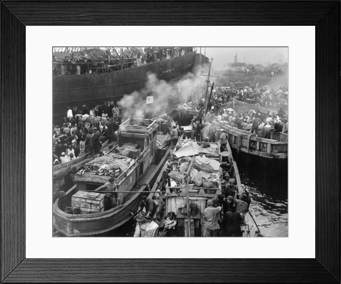 Framed Print : North Korean refugees crowd on the decks of a South Korean LST and many fishing boats Framed Print : North Korean refugees crowd on the decks of a South Korean LST and many fishing boats