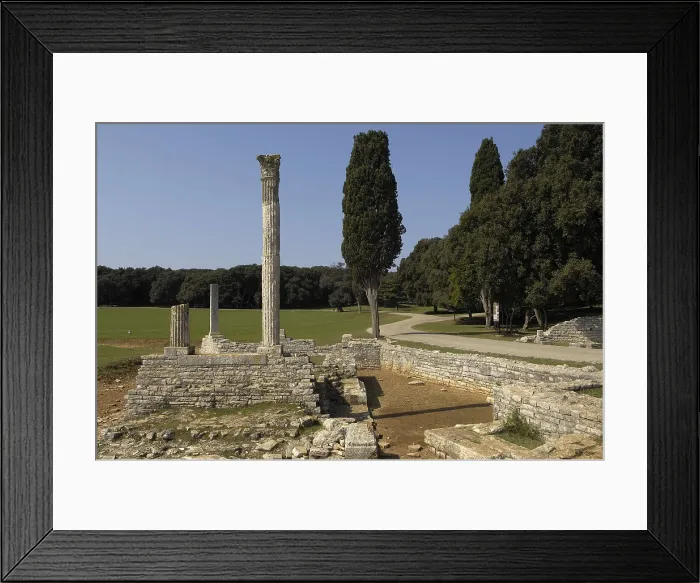 Framed Print : CROATIA. ISTRIA. Brijuni Islands National Park. Ruins of a Roman ancient city. Architecture. AISA / Everett Collection**US SALES ONLY** Framed Print : CROATIA. ISTRIA. Brijuni Islands National Park. Ruins of a Roman ancient city. Architecture. AISA / Everett Collection**US SALES ONLY**