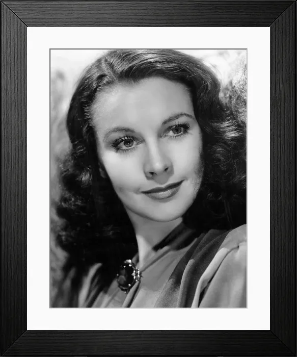 Framed Print : WATERLOO BRIDGE, Vivien Leigh, 1940