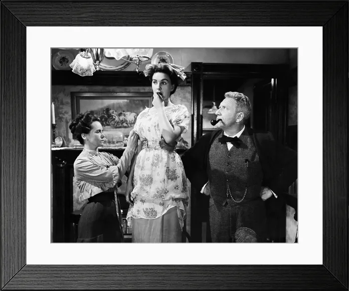Framed Print : THE ACTRESS, Teresa Wright, Jean Simmons, Spencer Tracy, 1953