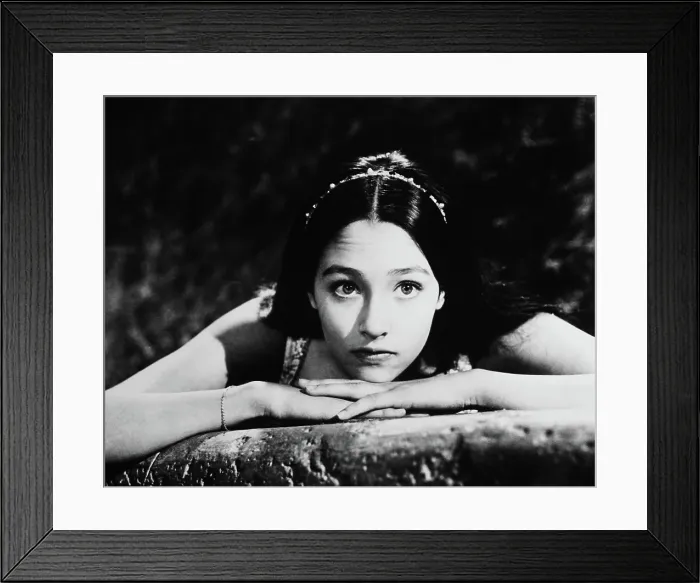 Framed Print : ROMEO AND JULIET, Olivia Hussey, 1968 Framed Print : ROMEO AND JULIET, Olivia Hussey, 1968