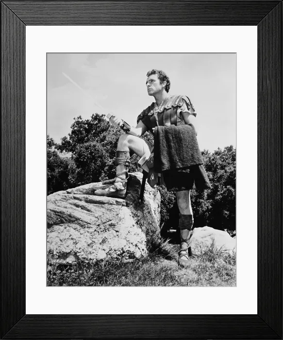 Framed Print : THE ROBE, Richard Burton, 1953, TM & Copyright 20th Century Fox Film Corp. / courtesy Everett Collection Framed Print : THE ROBE, Richard Burton, 1953, TM & Copyright 20th Century Fox Film Corp. / courtesy Everett Collection