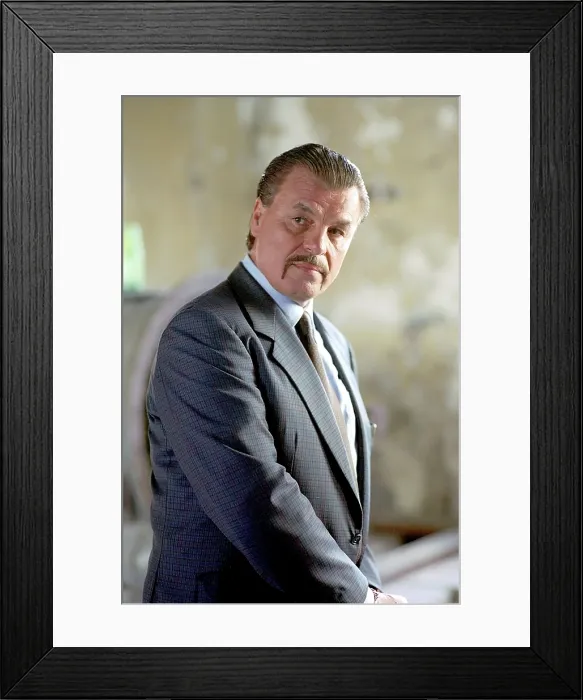 Framed Print : ARRIVEDERCI AMORE, CIAO, (aka GOODBYE KISS), Michele Placido, 2006, Mikado / courtesy Everett Collection